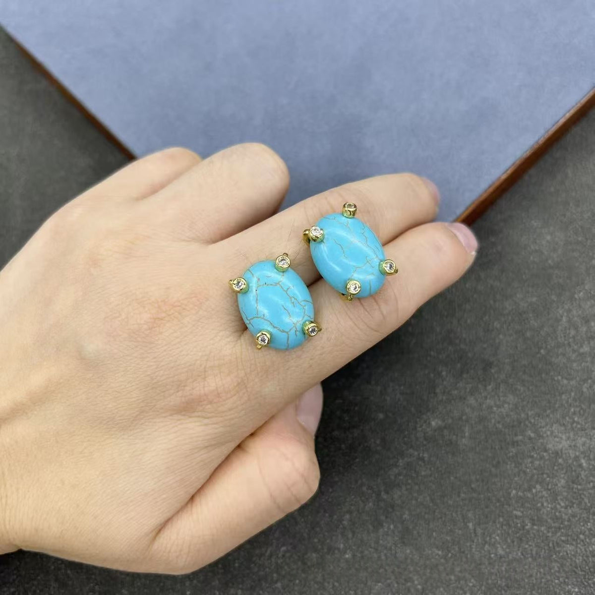 Natural Crystal Turquoise Claw Stud Earrings For Women
