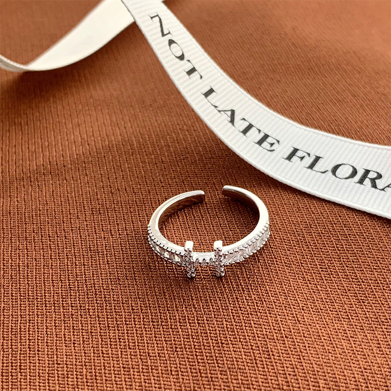 Elegant Light Luxury High-End Diamond Ring For Women, INS Versatile Open Index Finger Ring, Niche Simple Sparkling Zircon Band