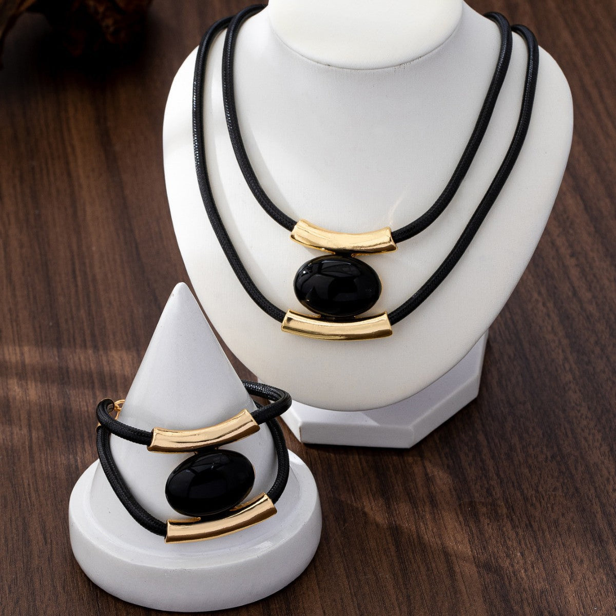 Multilayer Vintage Necklace And Bracelet Set For Women