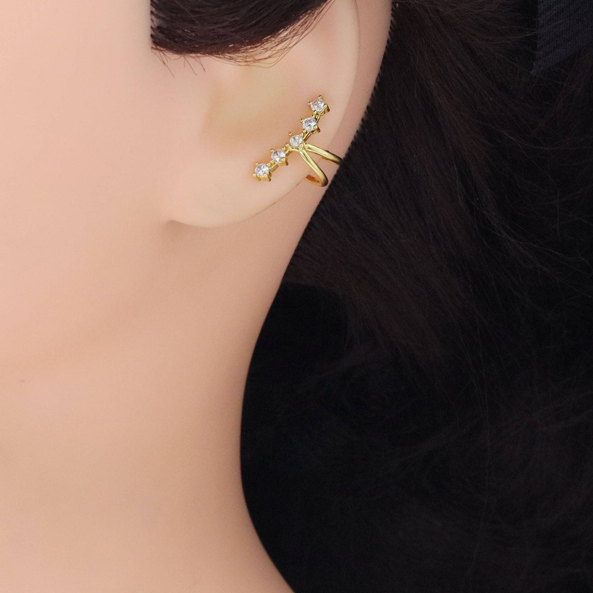One Line CZ Click on Earring, Sku#LD556