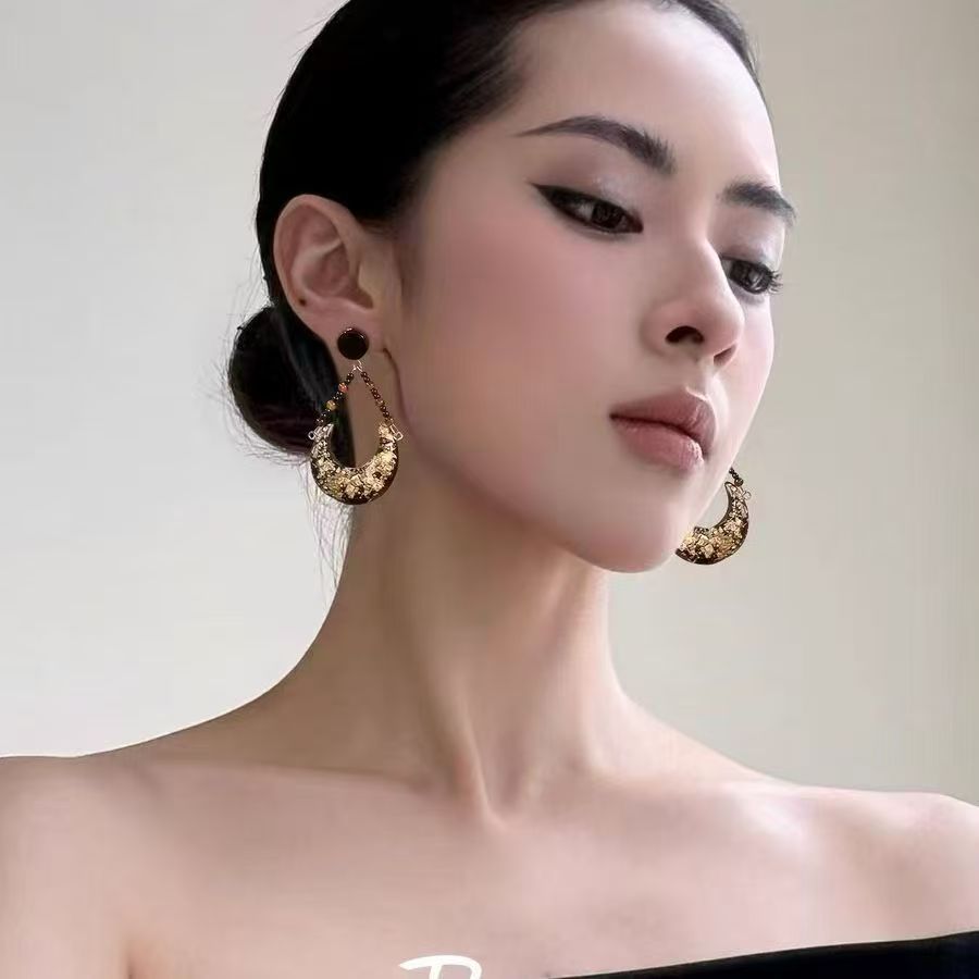 Retro Black & Gold Moon Beaded Stud Earrings, Hong Kong Style Niche High-end Jewelry