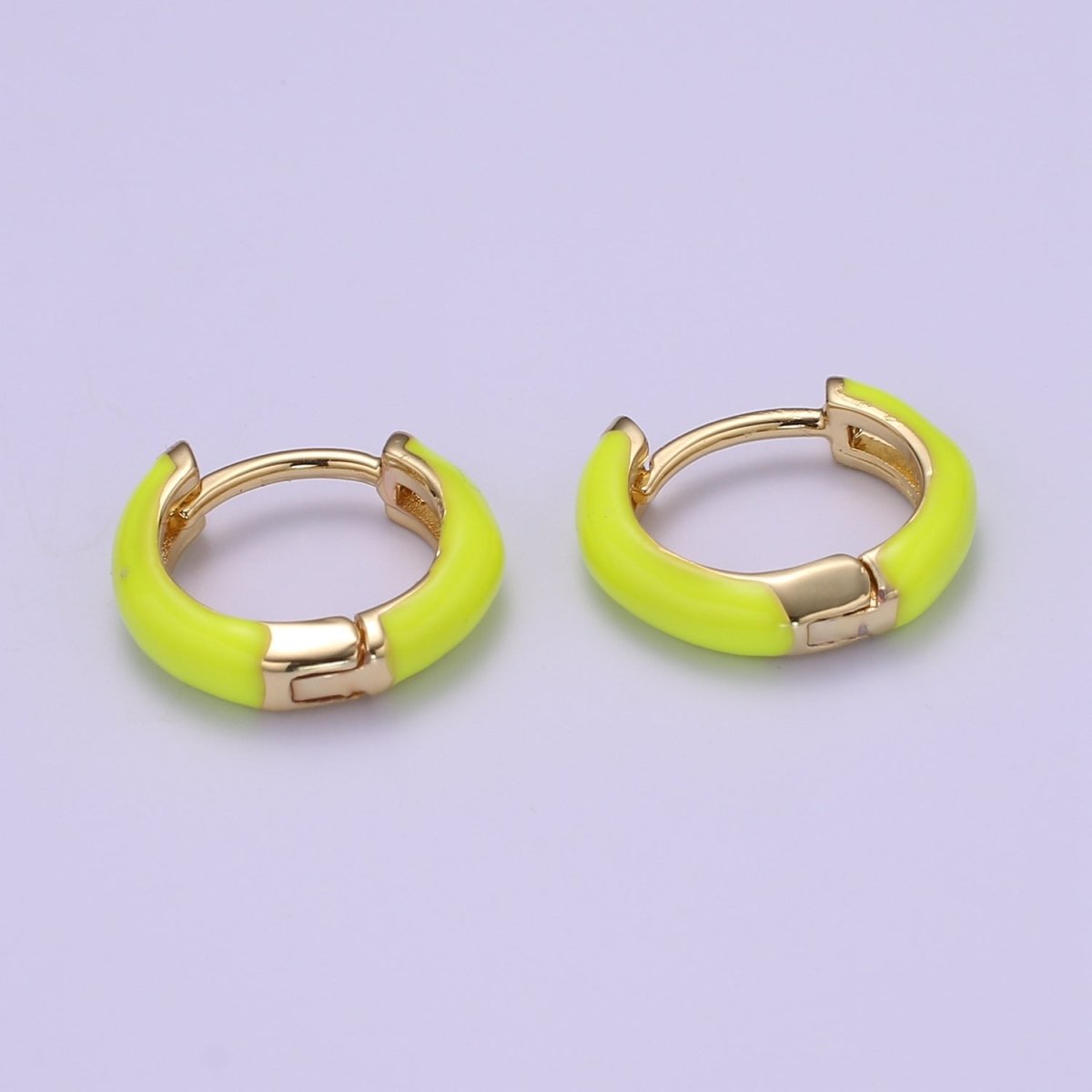 Enamel Hoop Earrings • Colorful gold cartilage hoop • Dainty huggie hoop earrings Neon Blue Pink Green Orange Teal White Earring 15mm P-063~P-071