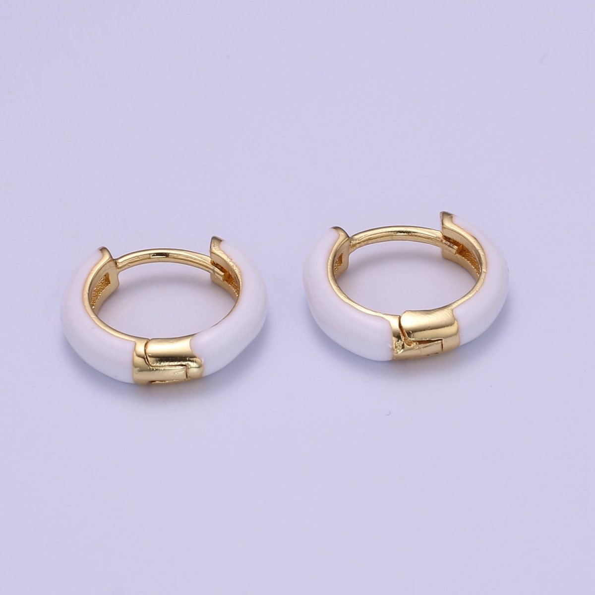 Enamel Hoop Earrings • Colorful gold cartilage hoop • Dainty huggie hoop earrings Neon Blue Pink Green Orange Teal White Earring 15mm P-063~P-071