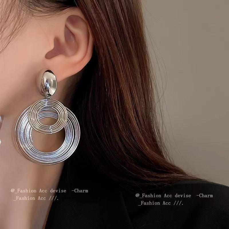 Metal Round Hoop Earrings, European American Cold Style, Bold Niche Hot Sale Jewelry