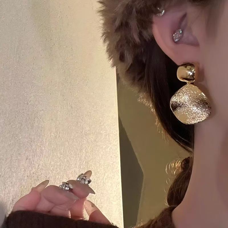 Street Style Round Metal Earrings, European American Minimal Cold Retro Jewelry