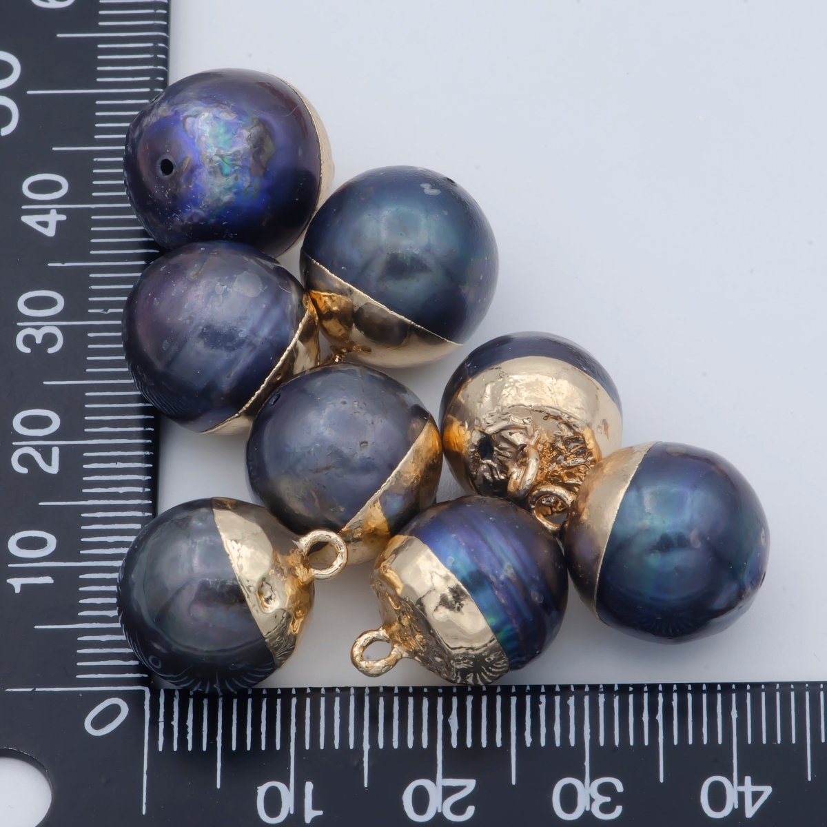 Freshwater Pearl Black Pearl Baroque Charm P-1819