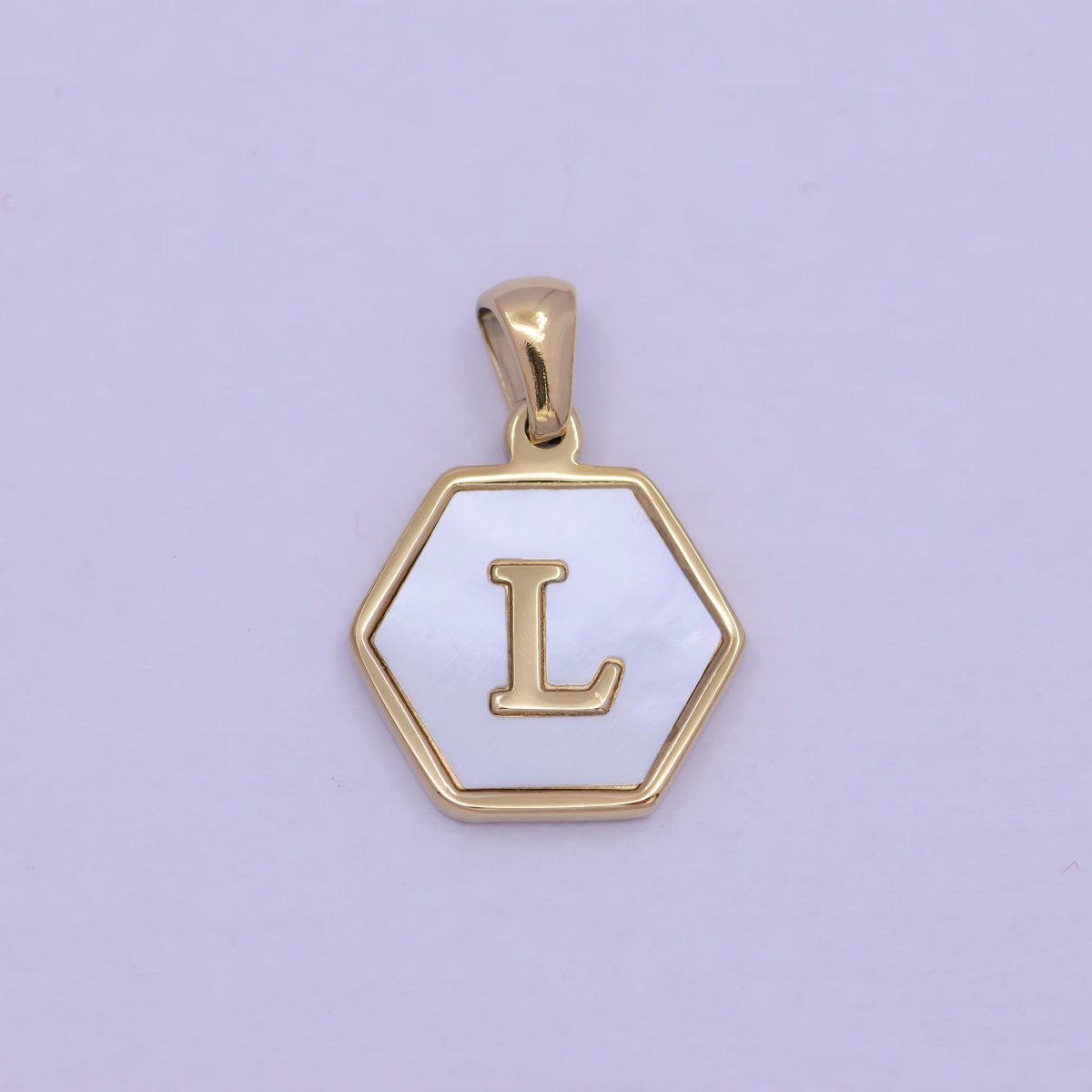 Gold Initial Letter Necklace Pendant Hexagon Alphabet Charm Mother of pearl Letter Minimalist Jewelry Shell Hexagon Pendant for Necklace Bracelet A-875-A-887