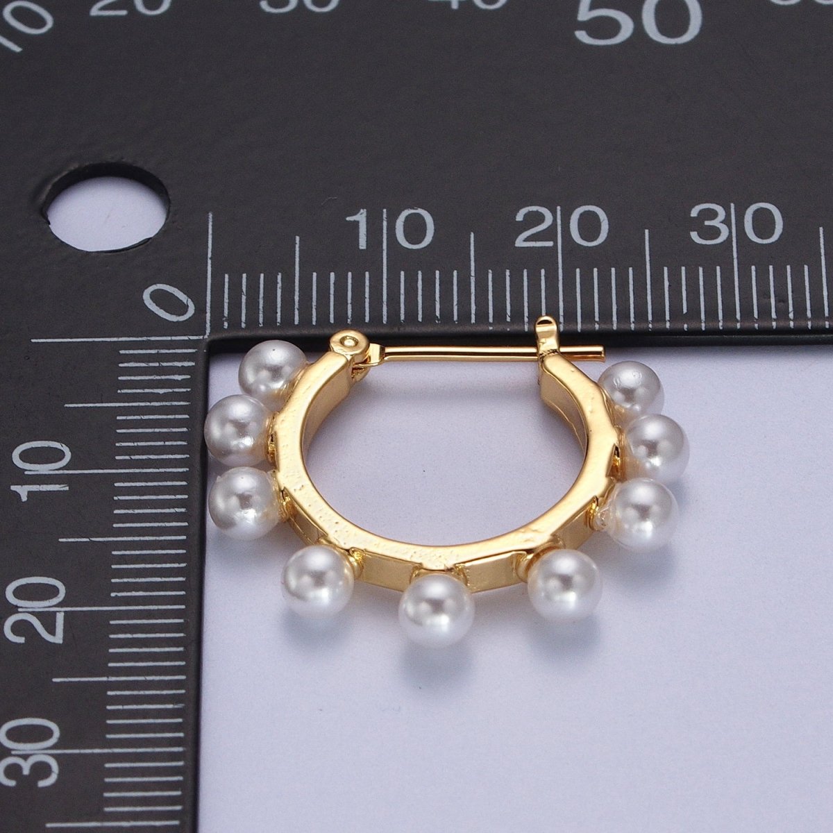 Gold Round Shell Pearl Lined Round 27mm Latch Earrings | AD-268