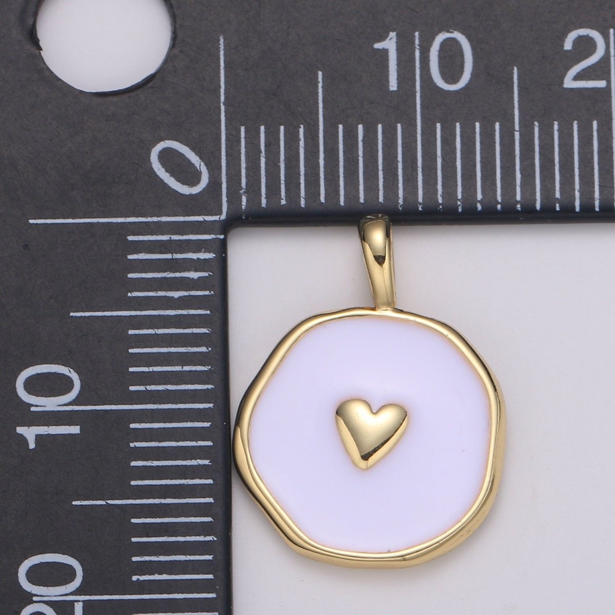 Gold White Enamel Heart Charms, Golden Heart charm in Round Disc Charm Medallion for Necklace, Paint my Heart DIY craft E-189