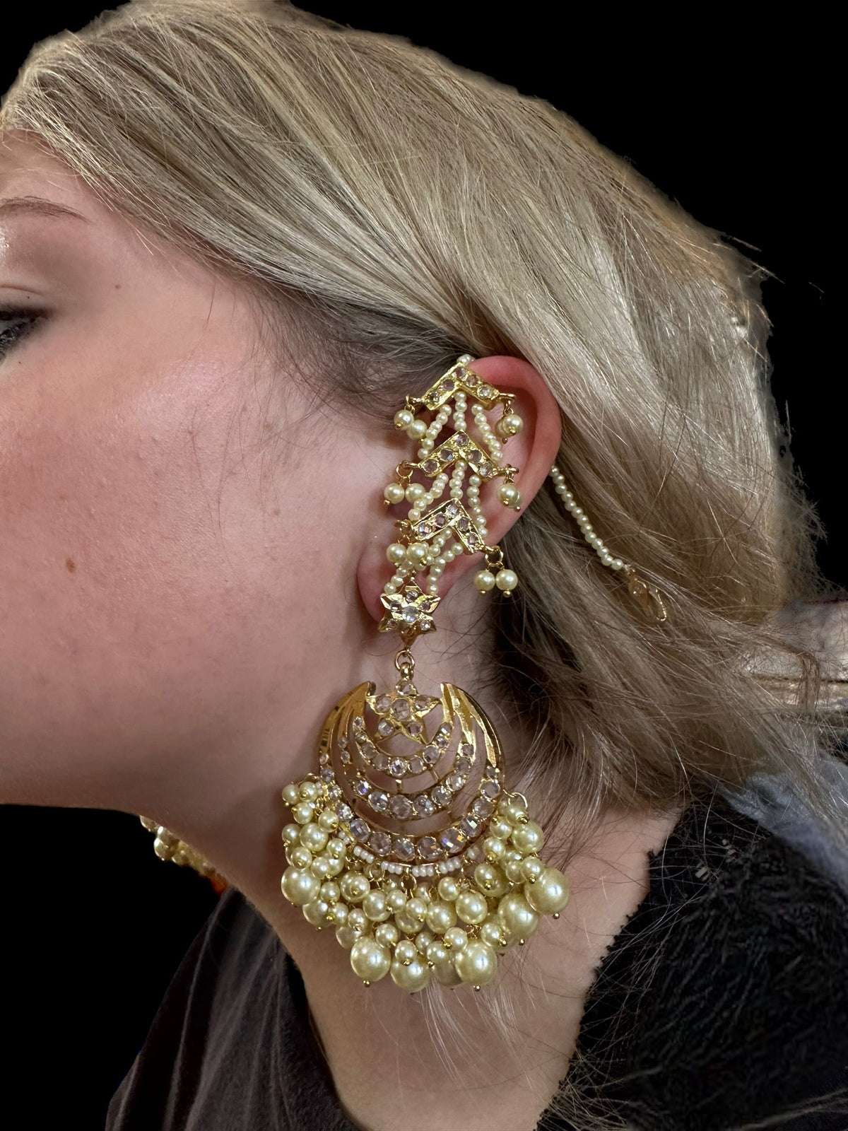 DJET38 Tahura earrings tika in pearls  ( READY TO SHIP )