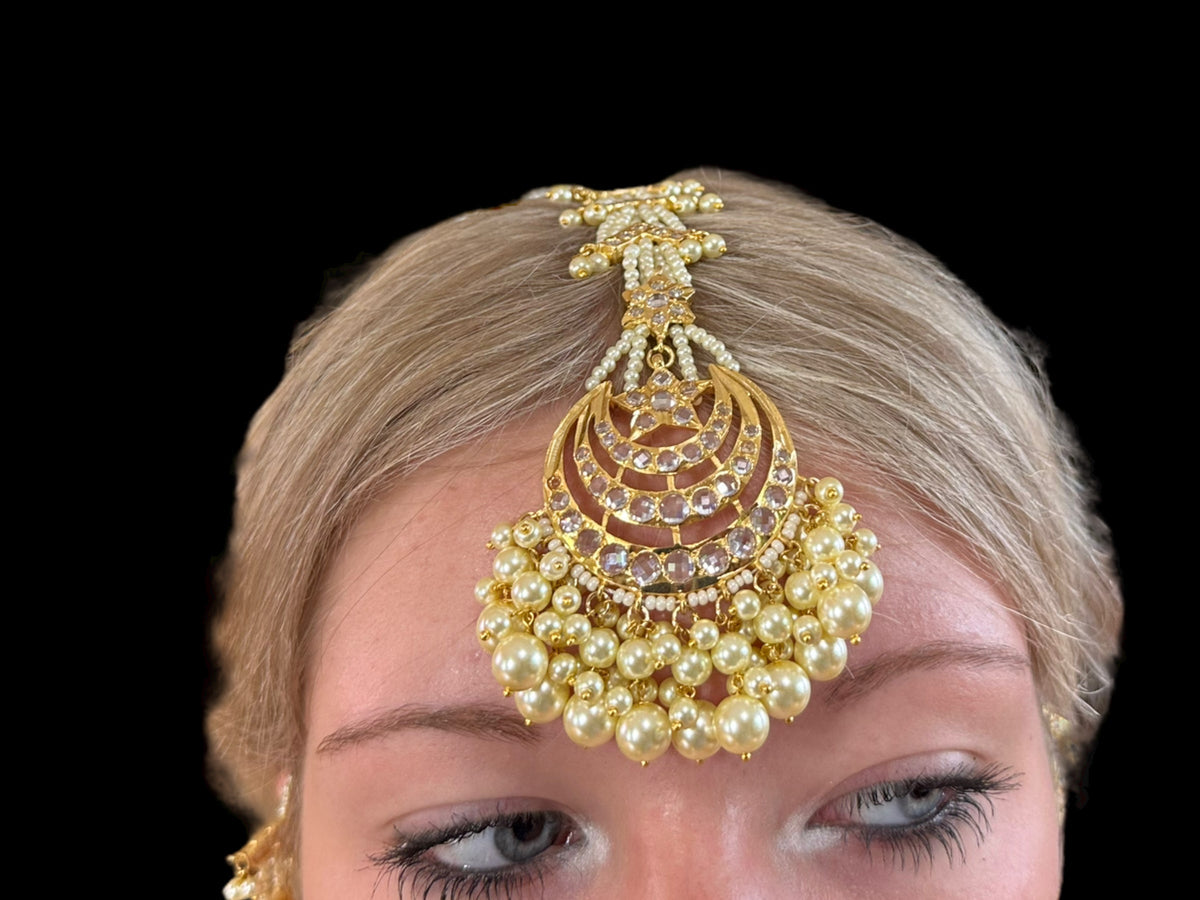 DJET38 Tahura earrings tika in pearls  ( READY TO SHIP )