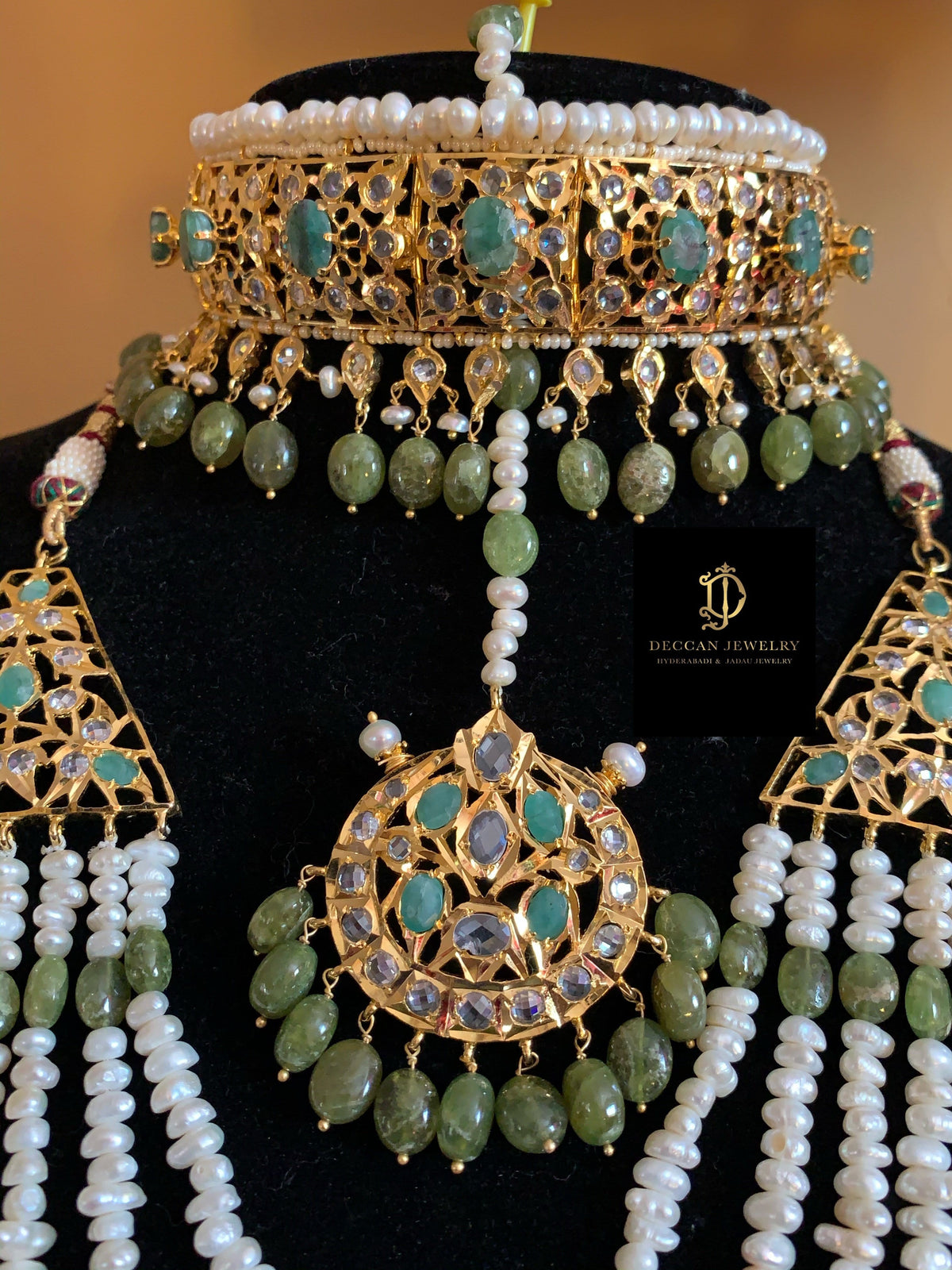 INSIA BRIDAL SET IN EMERALDS WITH FRESH WATER PEARLS ( SHIPS IN 4 WEEKS )