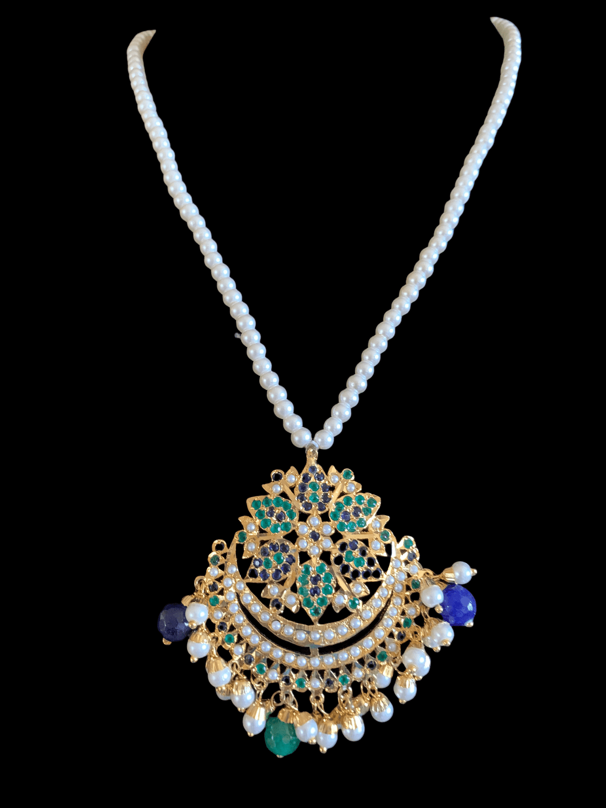 Mohini pendant set ( emerald sapphire   )READY TO SHIP