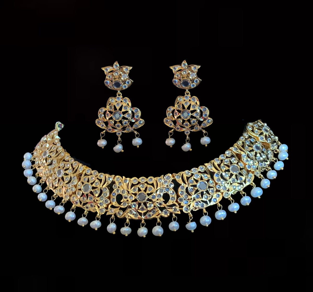 DNS159 Heena necklace set in fresh water pearls  ( READY TO SHIP )