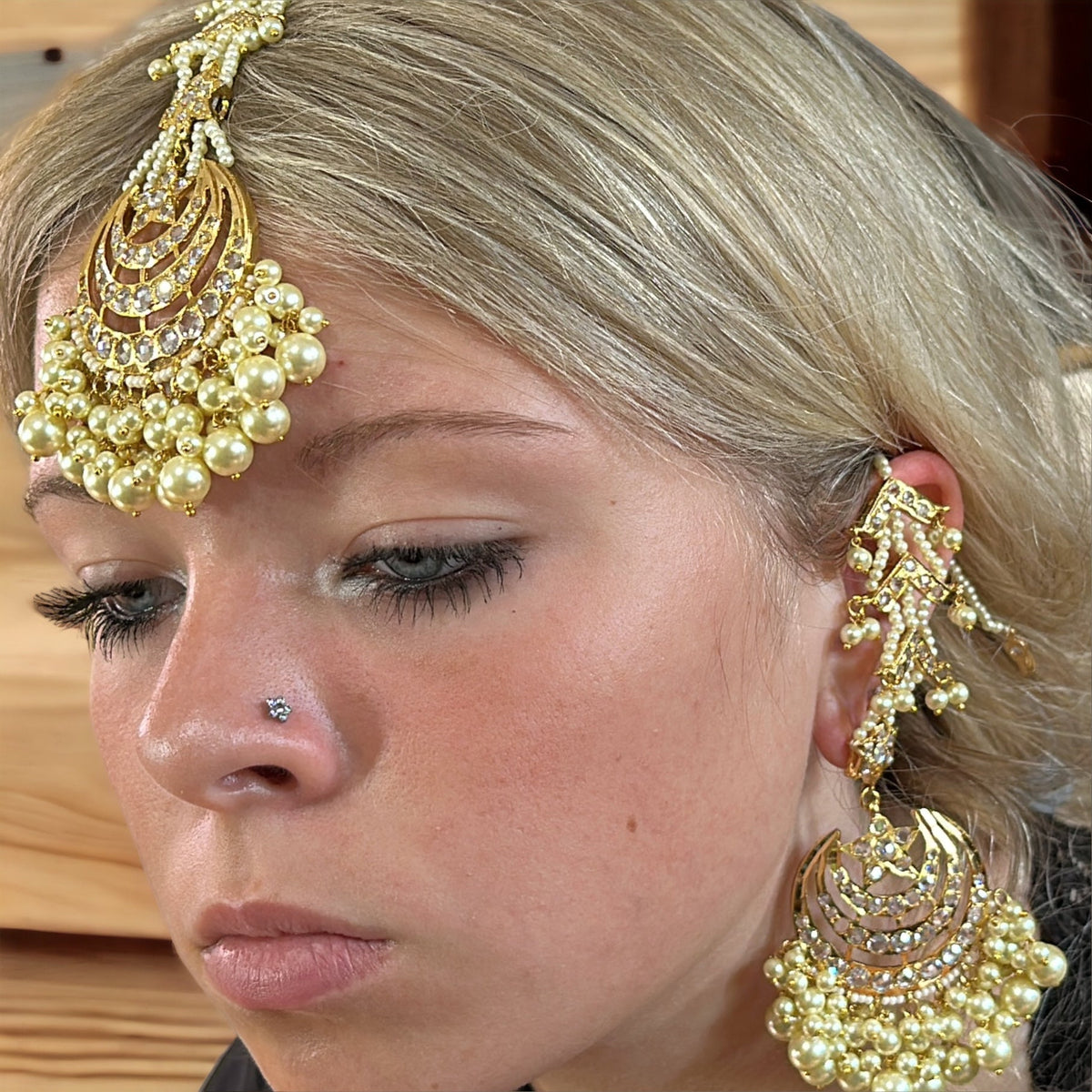 DJET38 Tahura earrings tika in pearls  ( READY TO SHIP )