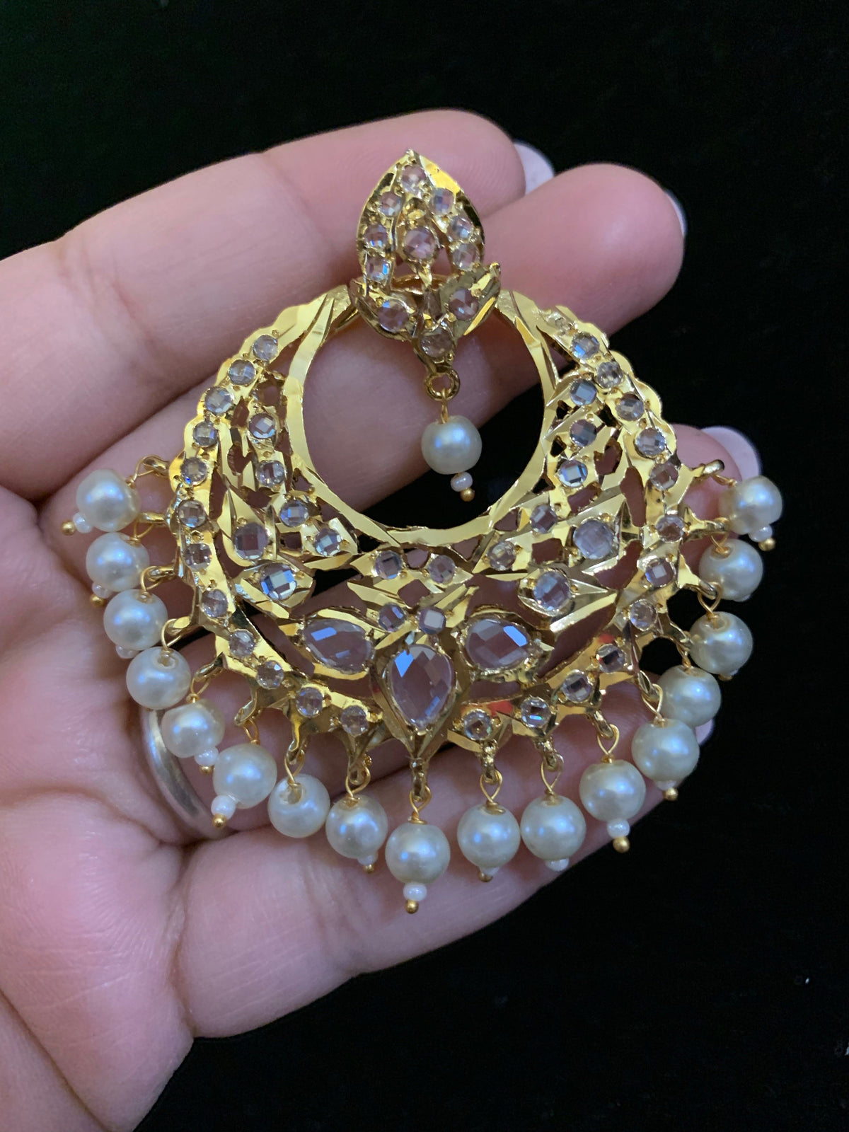 DER722 Noor chandbali in shell  pearls ( READY TO SHIP )