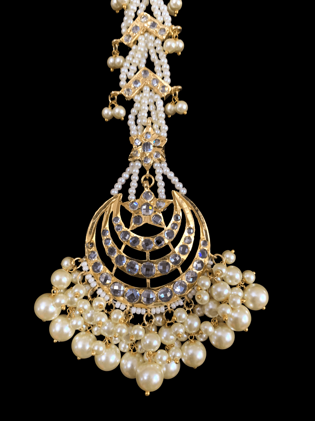 DJET38 Tahura earrings tika in pearls  ( READY TO SHIP )