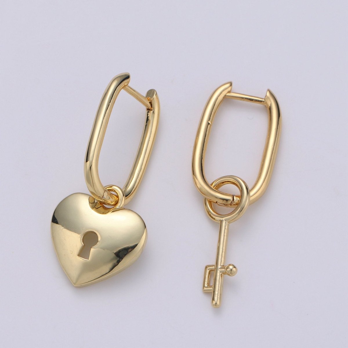 Lock gold earrings - Padlock hoop earrings - Huggie earrings - Padlock huggie hoops - Gold key hoops - key earrings Q-184