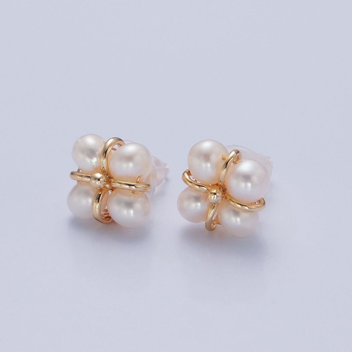 Mini Four Pearl Stud Earring for Minimalist Jewelry V-375
