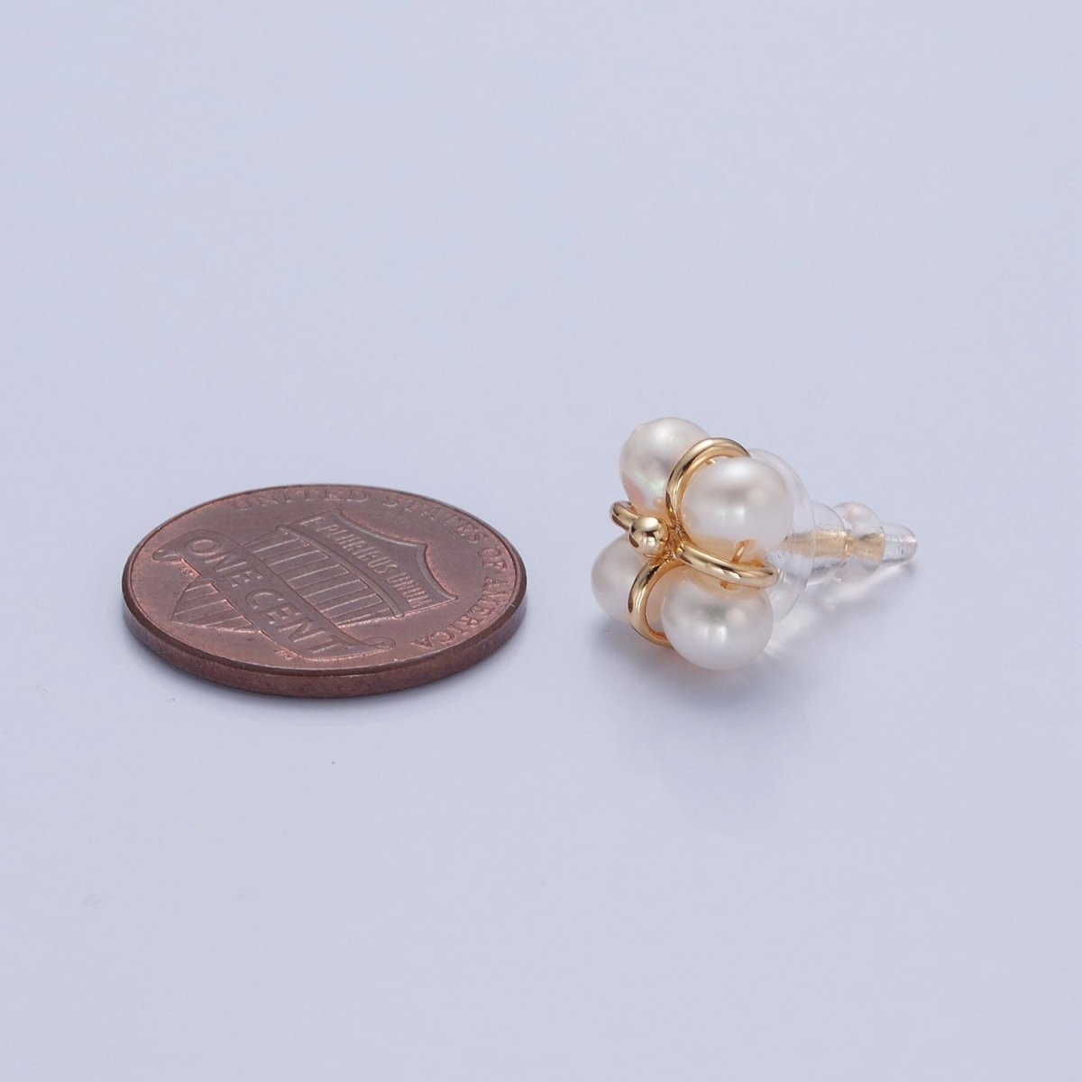Mini Four Pearl Stud Earring for Minimalist Jewelry V-375
