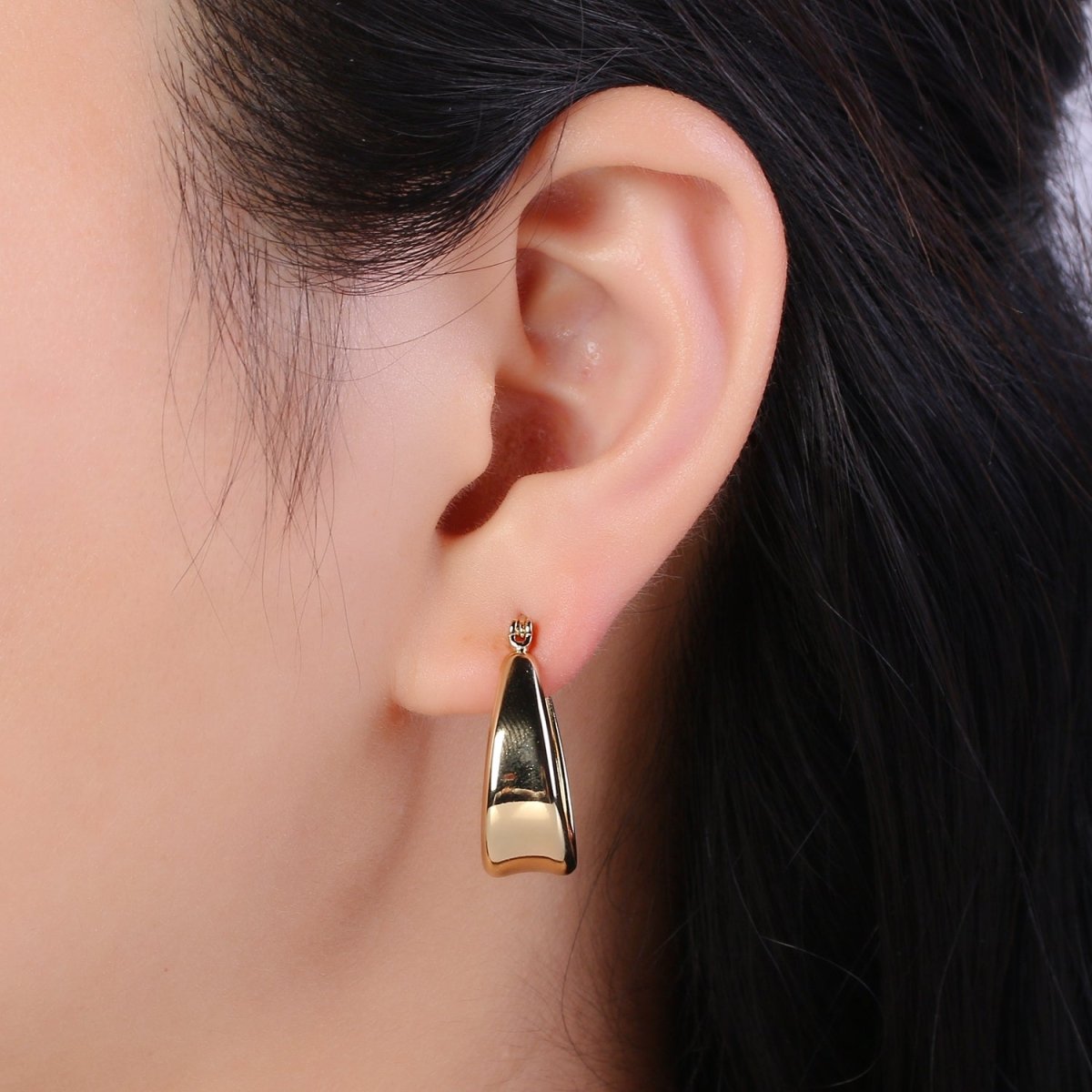Gold chunky hoop earring 14k Gold Filled Earring hypoallergenic / gold hoop earrings / Bold hoops / thick hoop earrings for gift P-091