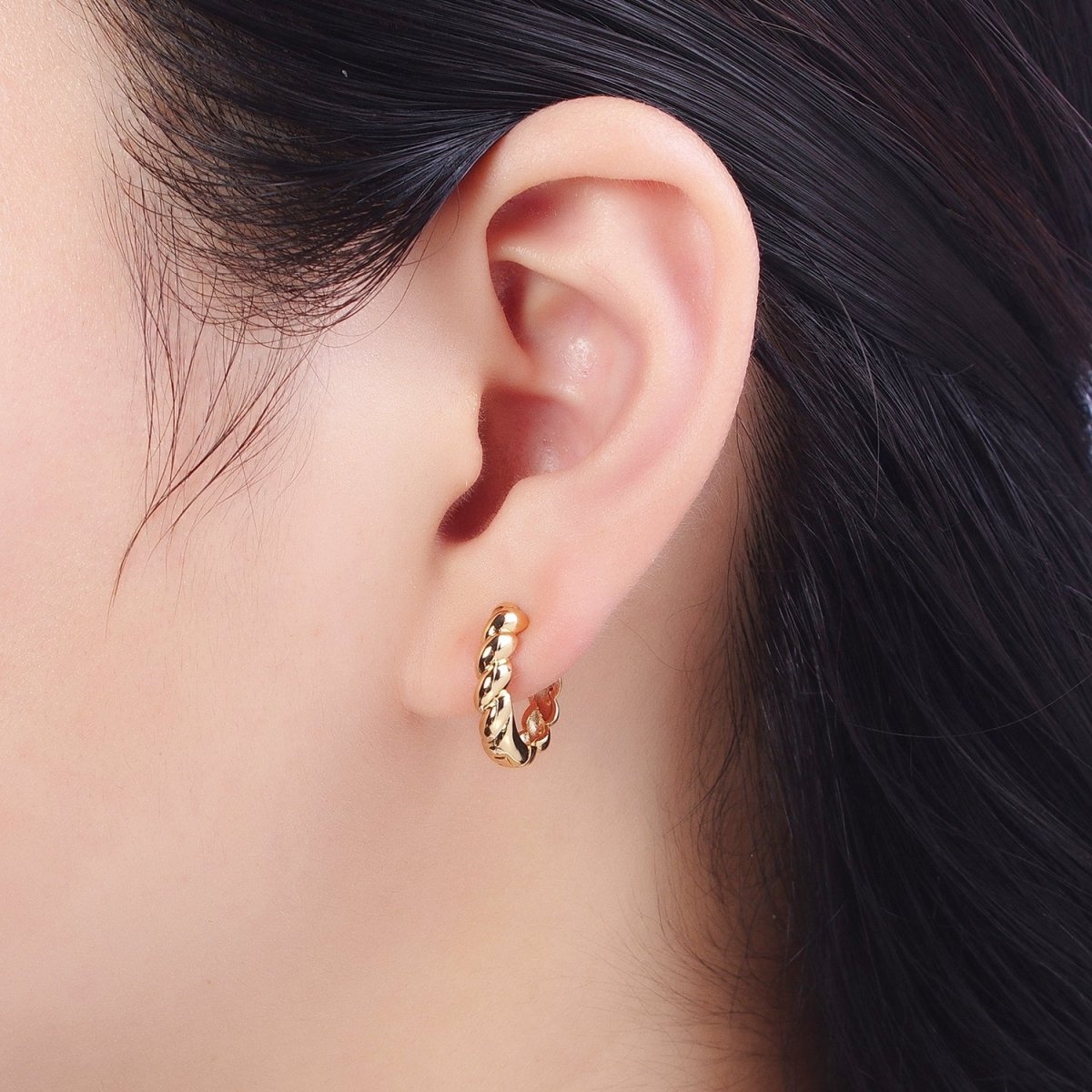 Twisted Bamboo Textured Simple Gold Huggie Small Hoop Earring AD-486